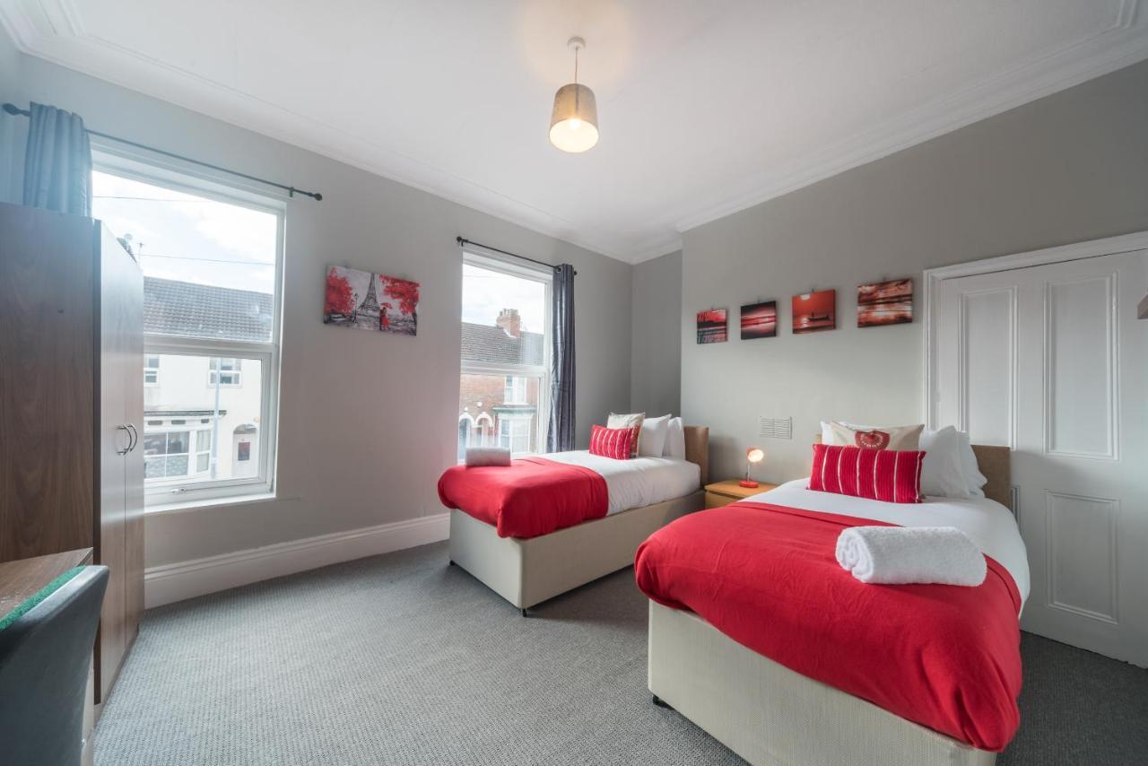 3 Bedroom Saks - 2 Living Area House In Newland Ave Hull Kingston upon Hull Esterno foto