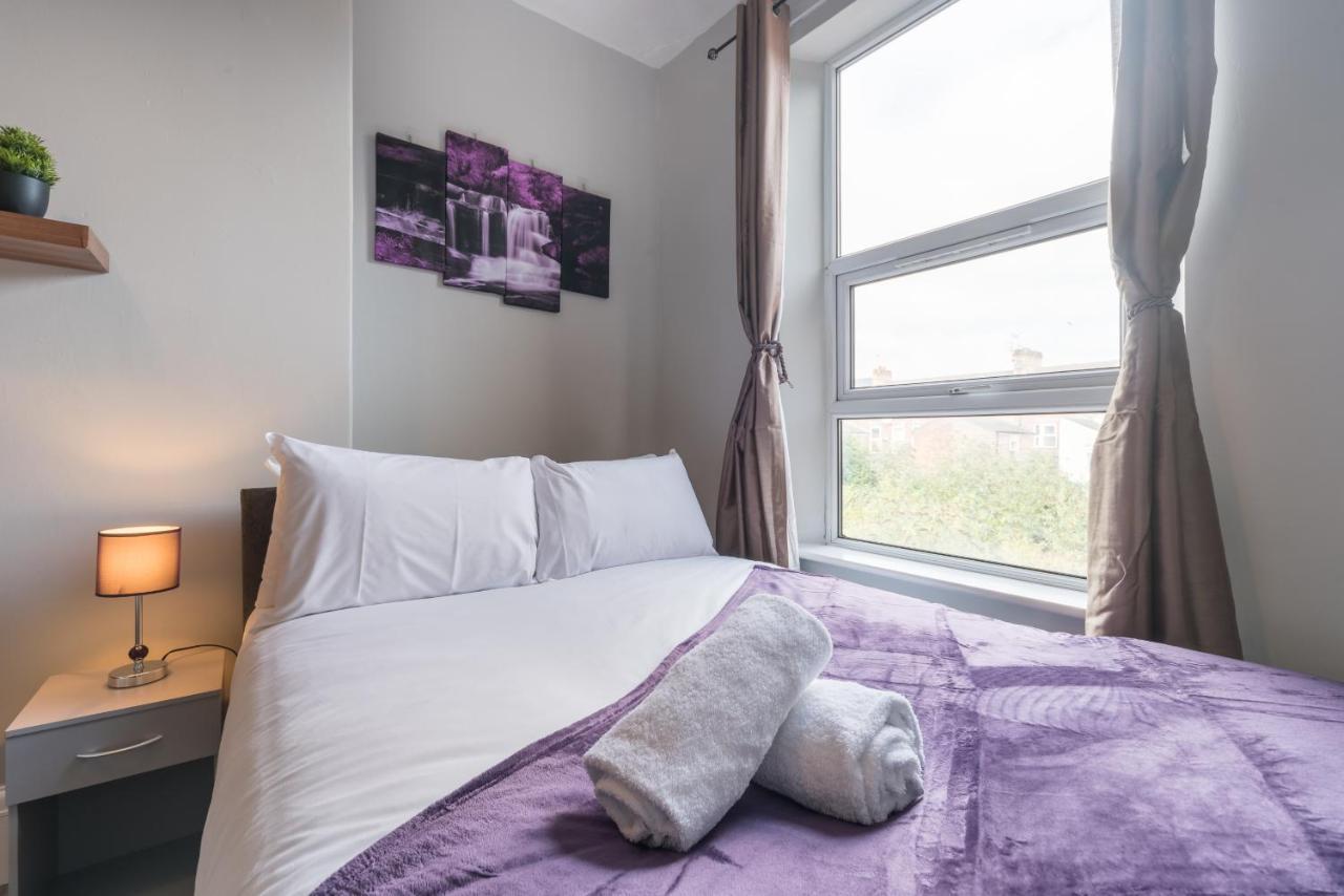 3 Bedroom Saks - 2 Living Area House In Newland Ave Hull Kingston upon Hull Esterno foto