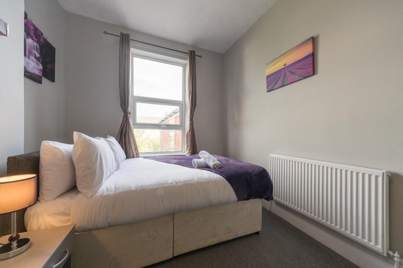 3 Bedroom Saks - 2 Living Area House In Newland Ave Hull Kingston upon Hull Esterno foto
