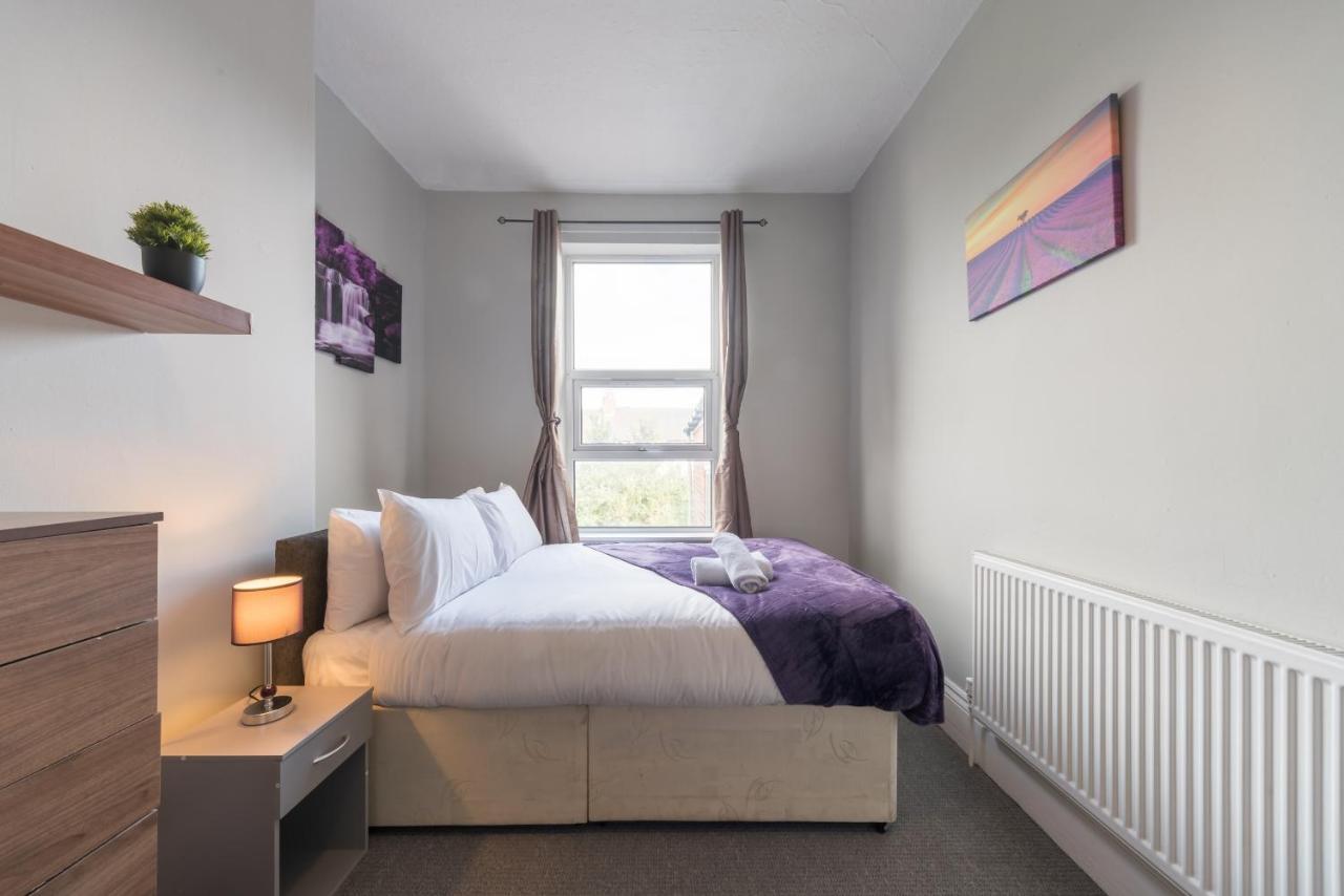 3 Bedroom Saks - 2 Living Area House In Newland Ave Hull Kingston upon Hull Esterno foto